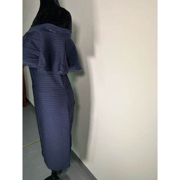 Tadashi Shoji Off the Shoulder  Navy Blue Dress Size M - Picture 3 of 8